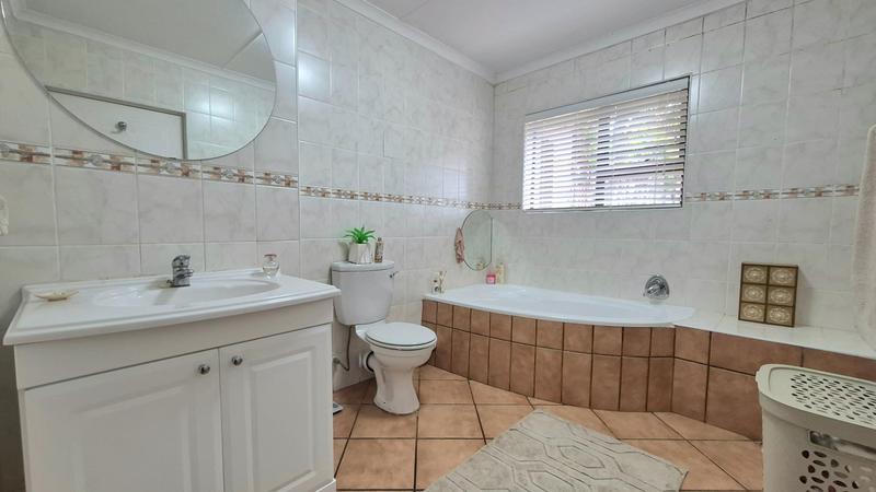 3 Bedroom Property for Sale in Island View Western Cape